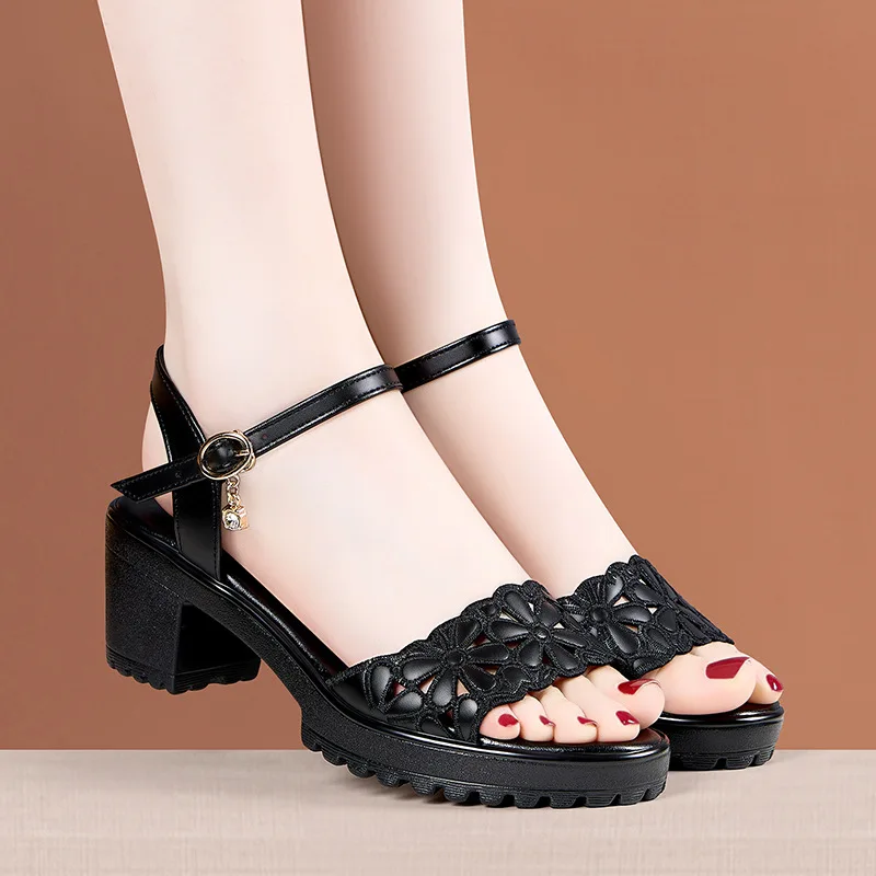 6cm Fashion Elegant Floral Cutout Soft Leather Sandals Women Platform Shoes 2026 Summer Block Heel Sandals for Office Daily Mom