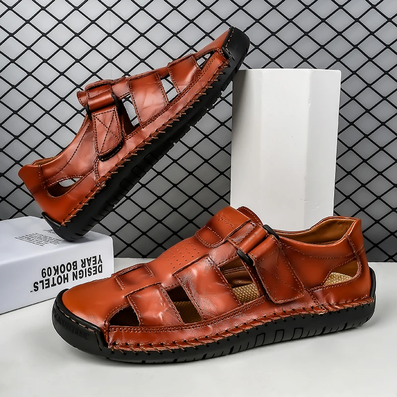 2025 New men's handmade leather sandals flat sandals fashion men's suitable for beach vacation summer brown non-slip sandals