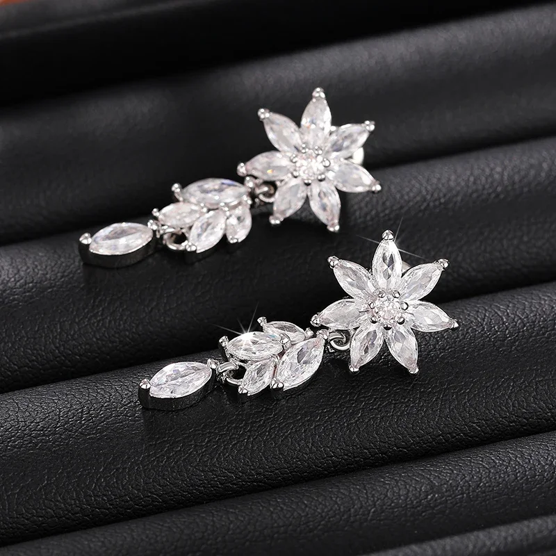 Huitan Sparkling Cubic Zirconia Dangle Earrings Women Aesthetic Flower Design Luxury Bridal Wedding Earrings New Fashion Jewelry
