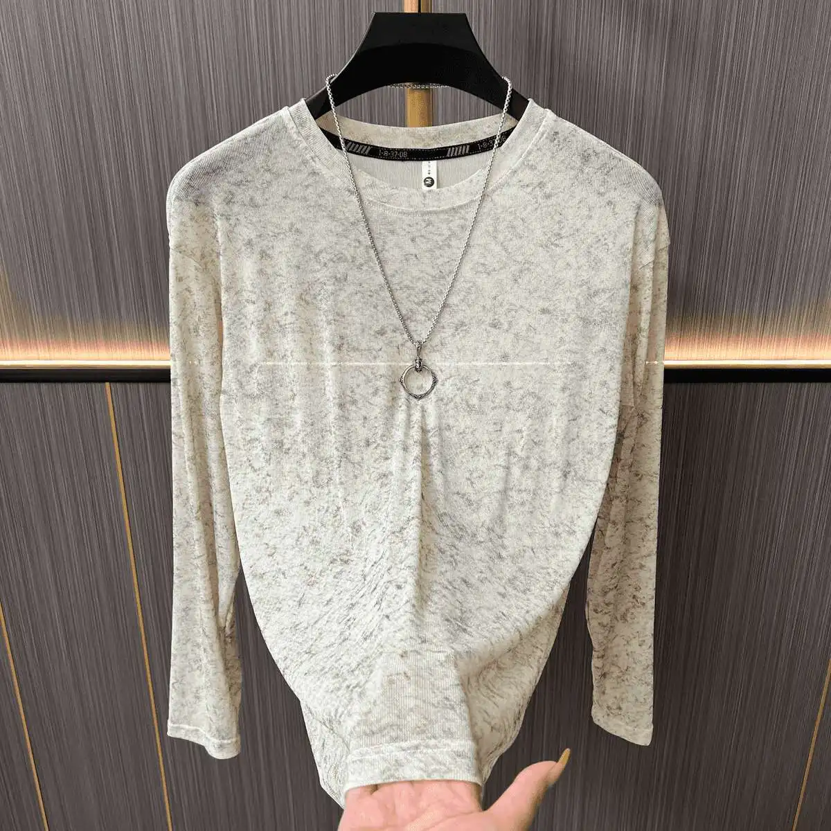 Men Loose Fit Long Sleeve Pullover Sweatshirt with Abstract Print Pattern Lightweight Casual Top for Spring Summer Daily Wear