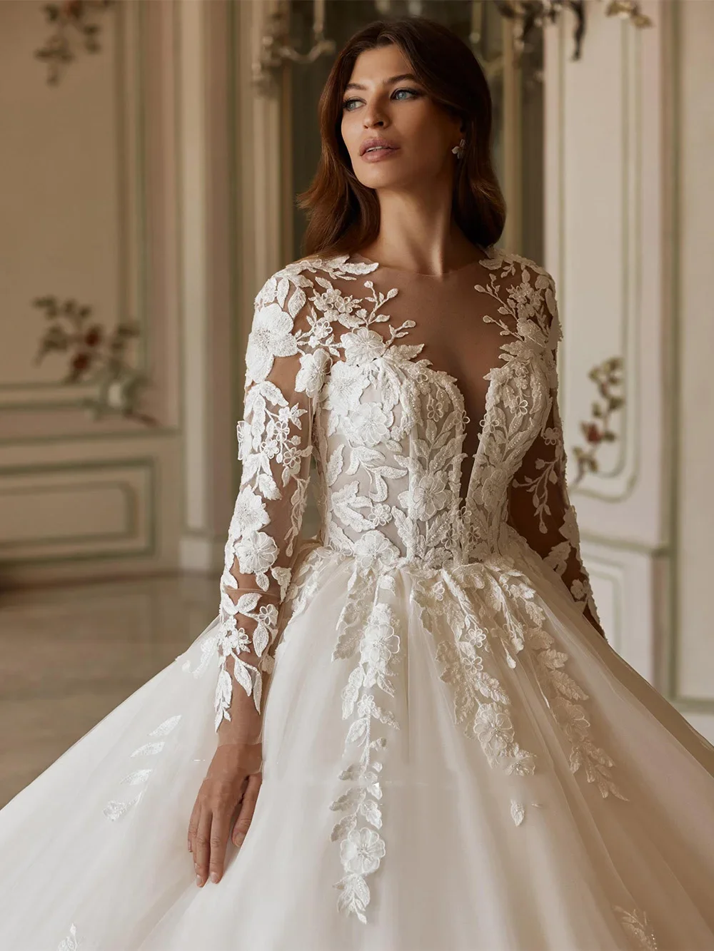 Aangepaste baljurk trouwjurken elegante lange mouwen diepe v-hals applique sweep trein robe de mariee bruid bruidsjurken