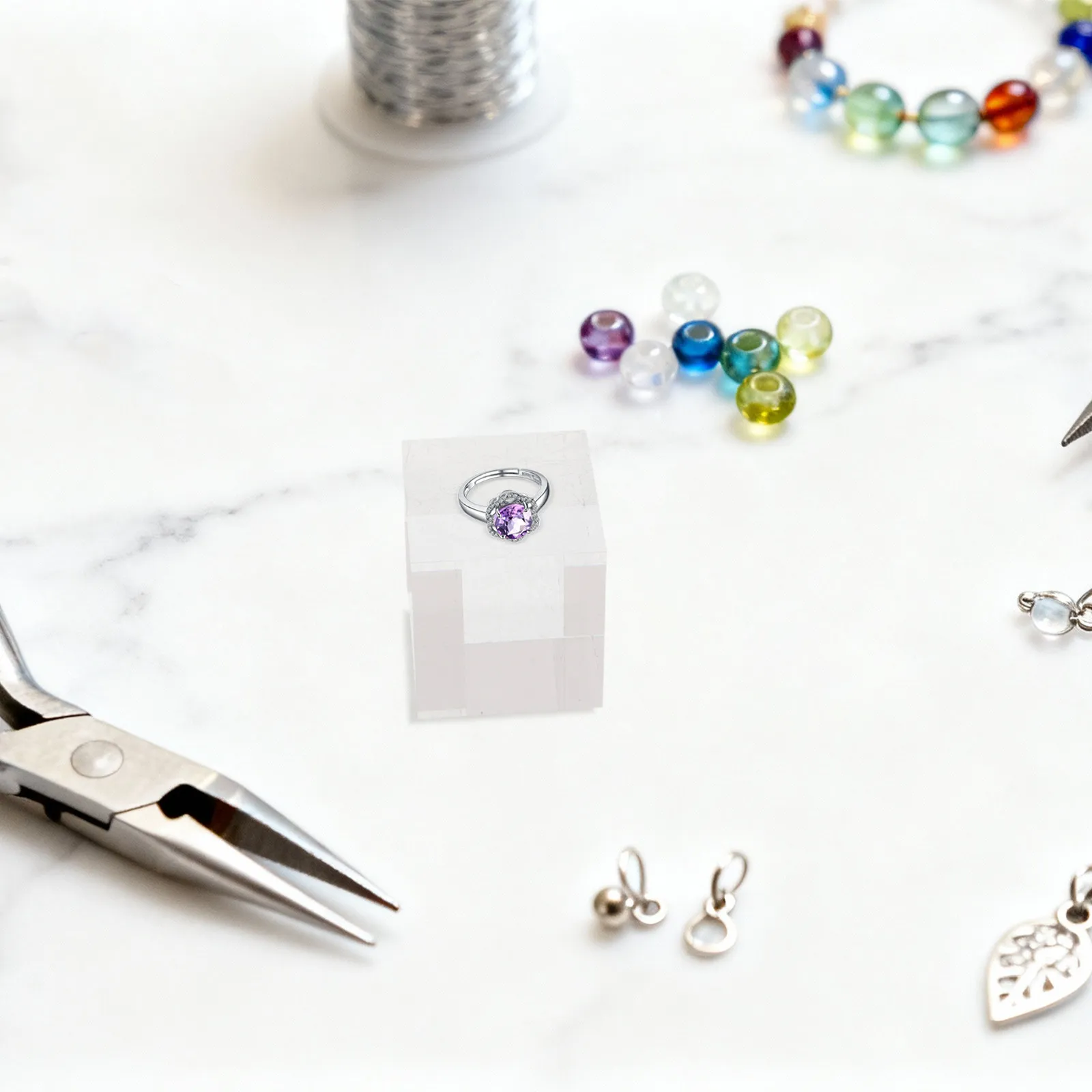 

Набор из 5 прозрачных акриловых кубов-подставок для украшений, 1,6 дюйма, полированные квадратные подставки-райзеры для колец, ожерелий, серег, драгоценных камней, для магазина и дома