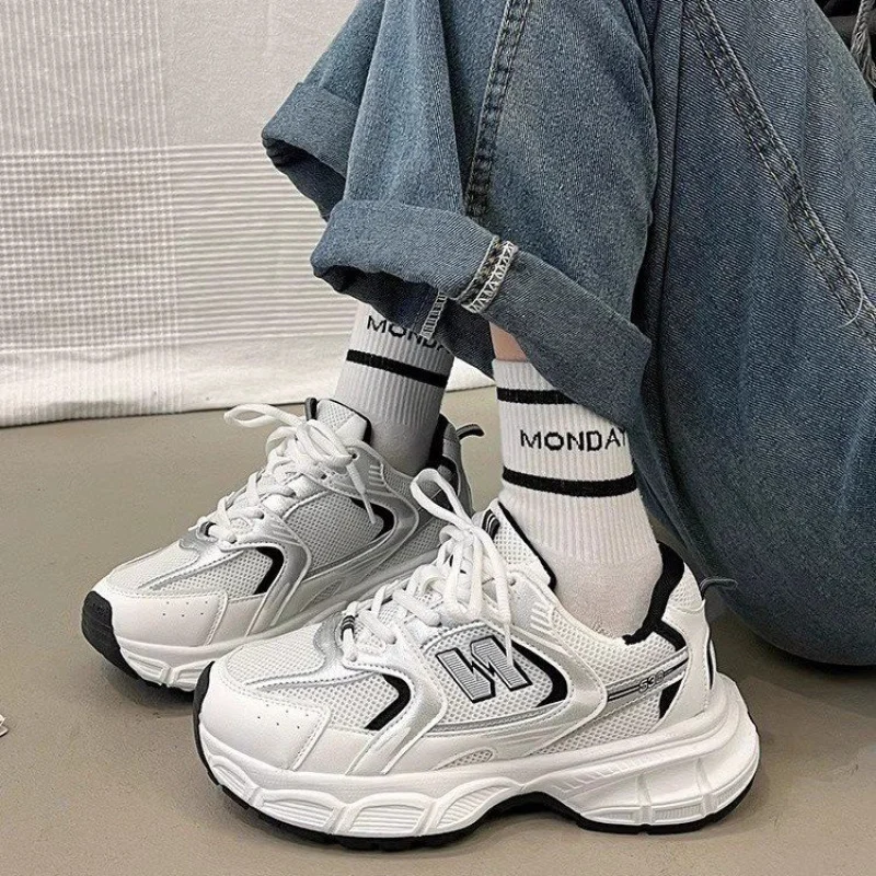 Zapatos de papá a la moda para mujer, zapatillas deportivas con plataforma de malla para correr, zapatos deportivos informales transpirables para estudiantes, zapatos de entrenamiento diario 