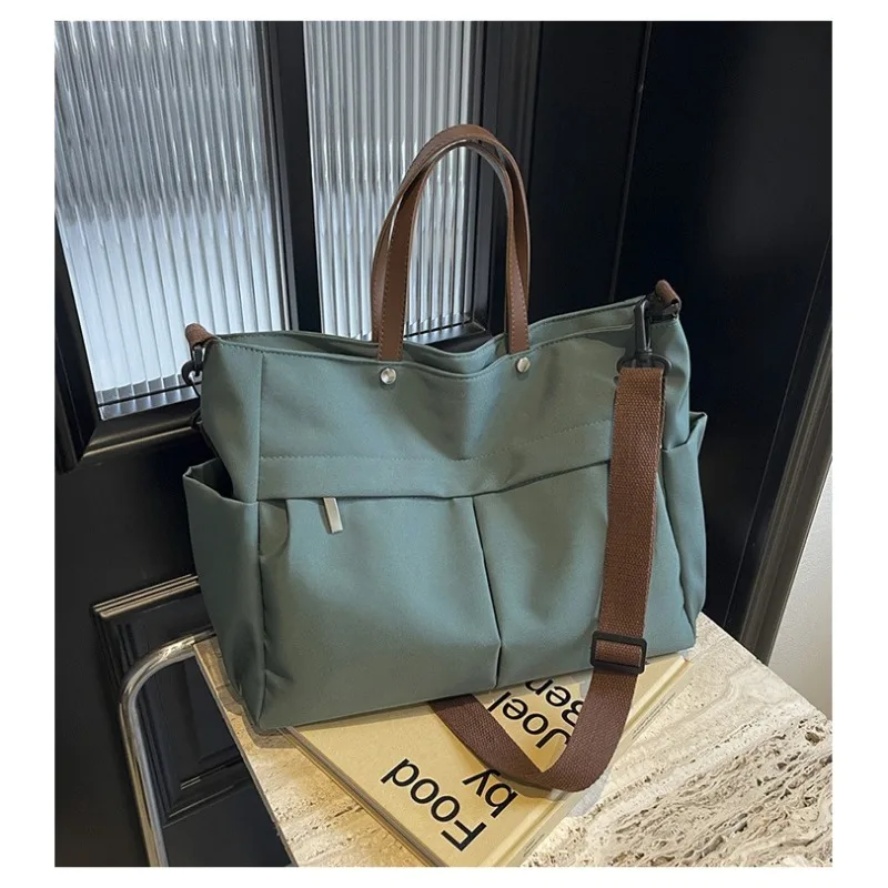 

Универсальная нейлоновая стильная элегантная сумка для хранения и отдыха, простая универсальная легкая роскошная сумка через плечо