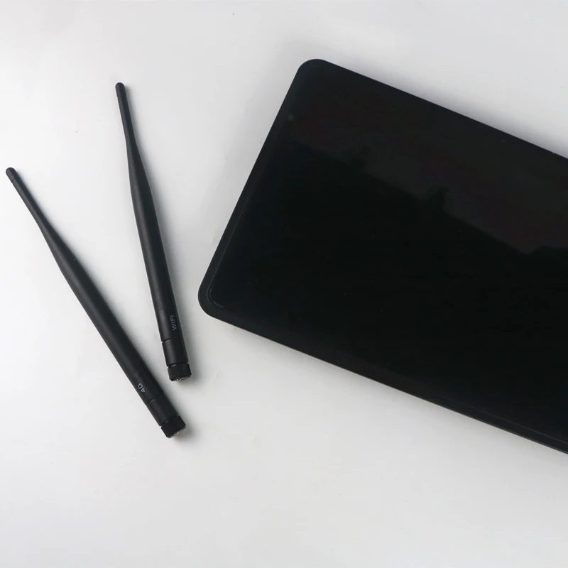 بوابة إنترنت الأشياء الذكية القابلة للبرمجة مقاس 10.1 بوصة مدمجة في WiFi لمنتجات شبكات الاتصالات بشاشة LCD للأتمتة الصناعية