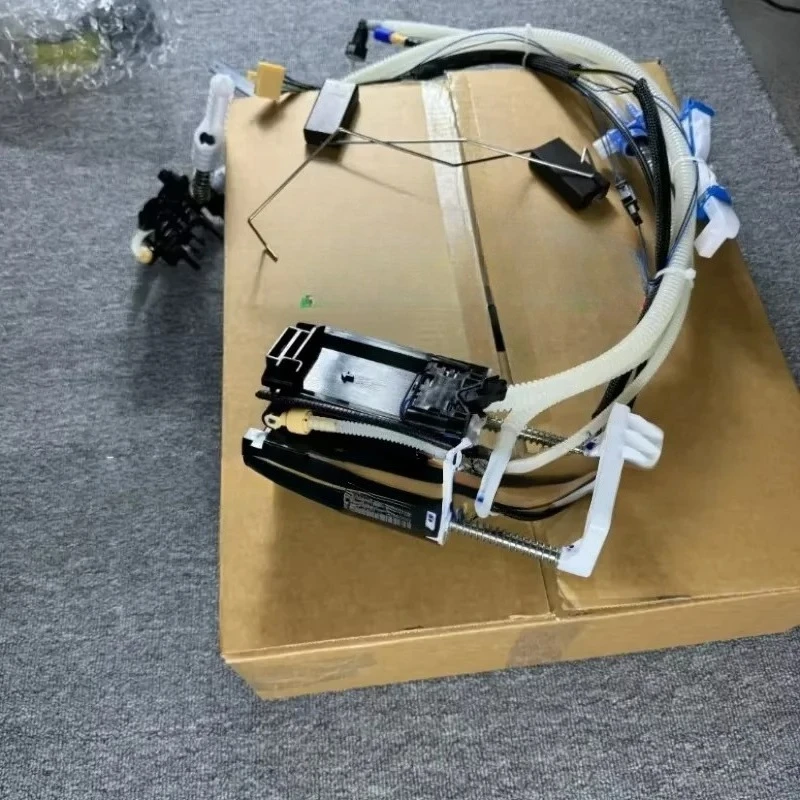 

Suitable for Land Rover Range Rover 2002-2009 WGS500150 LR015177 WGS500082 A2C53341992 Fuel Pump