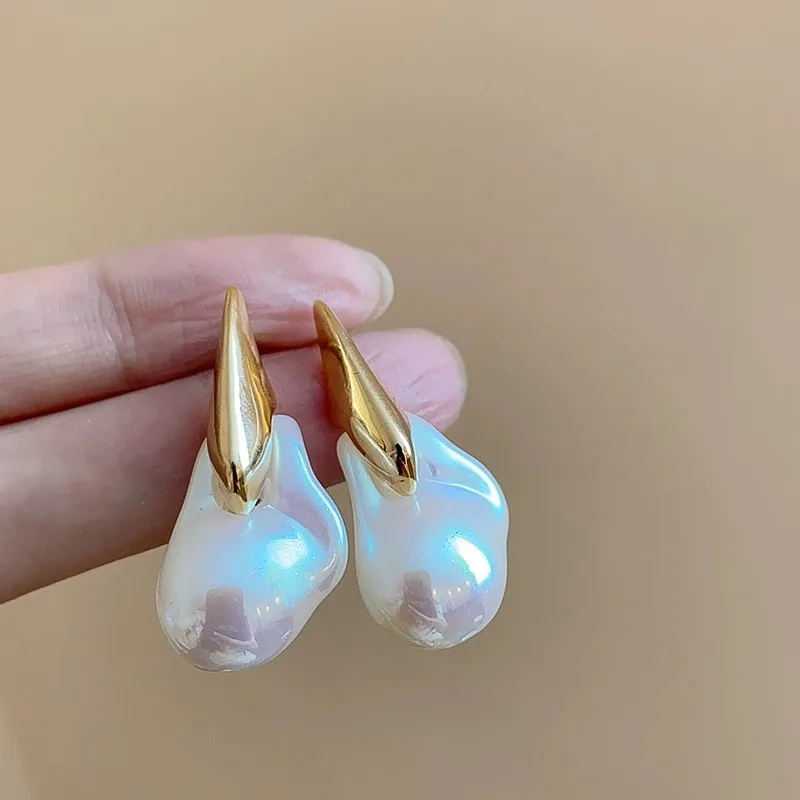 Vintage Irregular Imitation Pearl Water Drop Pendant Studs Earrings for Women Geometric Metal  Baroque Jewelry Wedding Gift