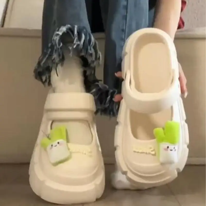 Cute Slippers Women's Outdoor Summer New Thick Bottom Dormitory Home Anti-slip Slip-on Sandals Open-Toe Platform Flats