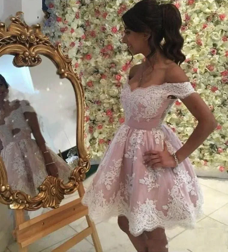 

Short New Sexy Mini Bal Gown Homecoming Dresses Cap Sleeves Blush Pink White Lace Appliques Party Graduation Plus Size Tail Gown