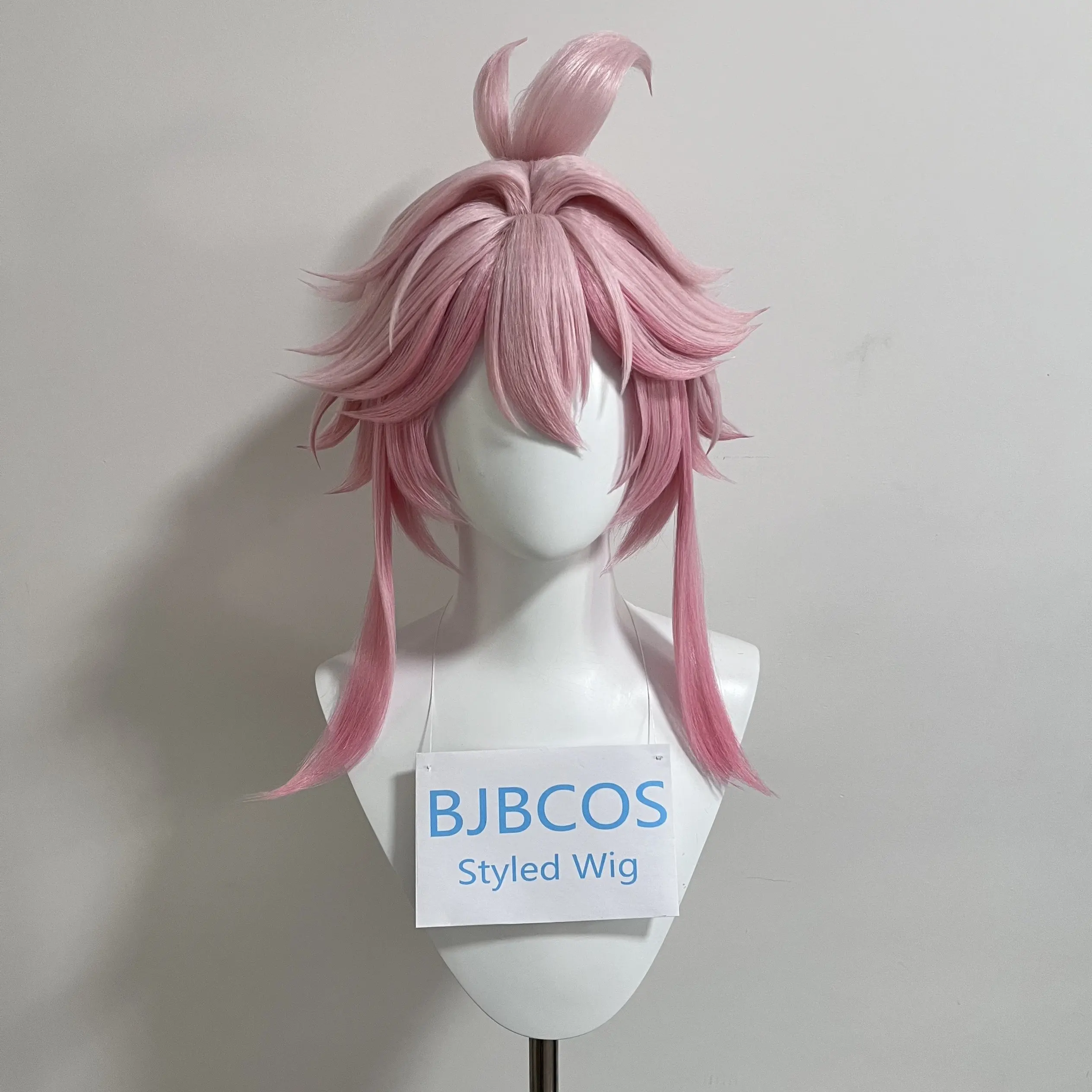 

[Styled] Honkai Star Rail Evanescia Cosplay Wig Short Pink Gradient Hair Female Heat Resistant Wigs for Halloween Party