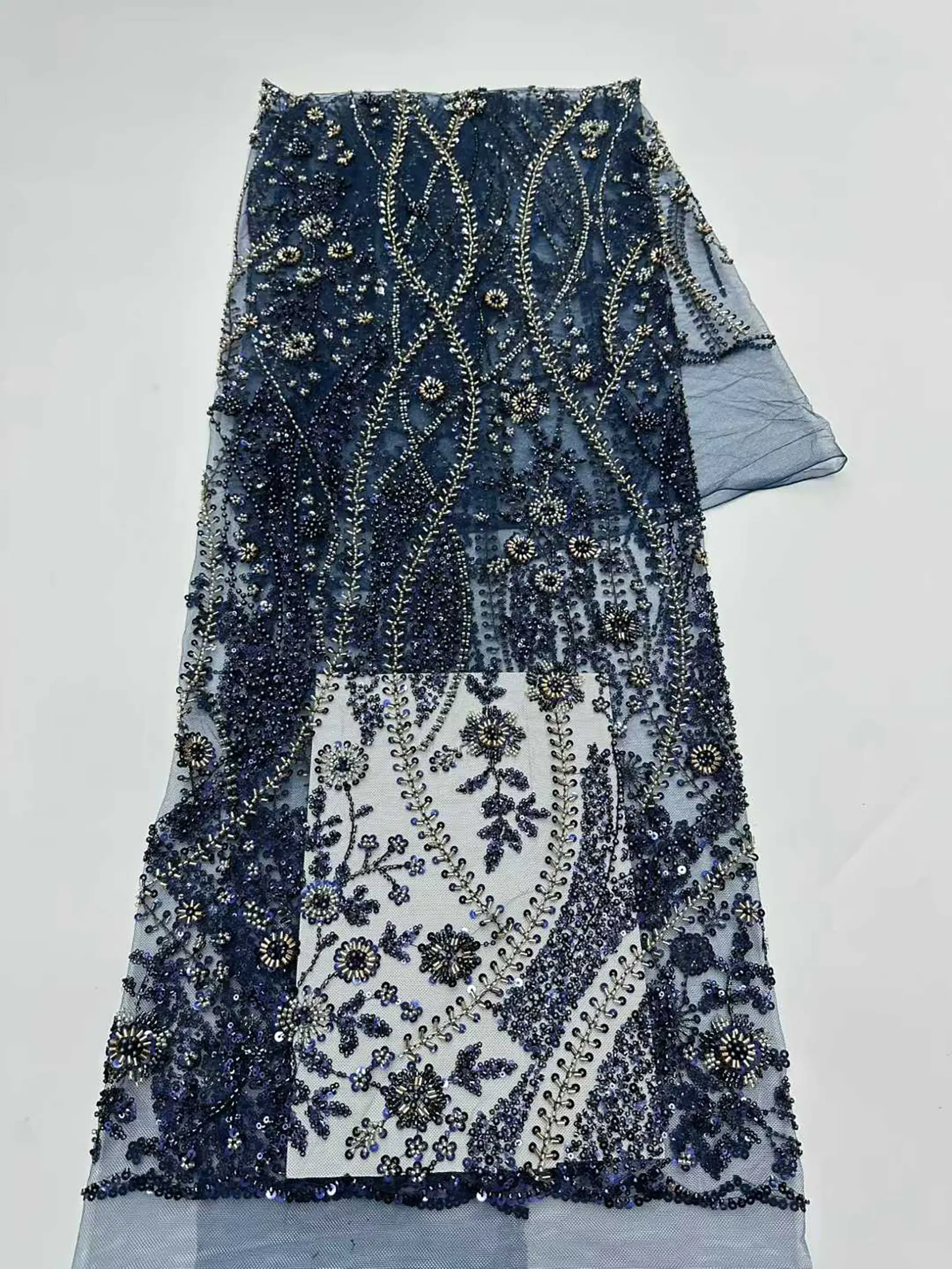 2026 Neues Design Afrikanischer Perlen-Spitzenstoff Hochwertige Französische Pailletten-Spitze Lila Nigerianischer Party-Hochzeitskleid-Stoff zum Nähen – Detail 5