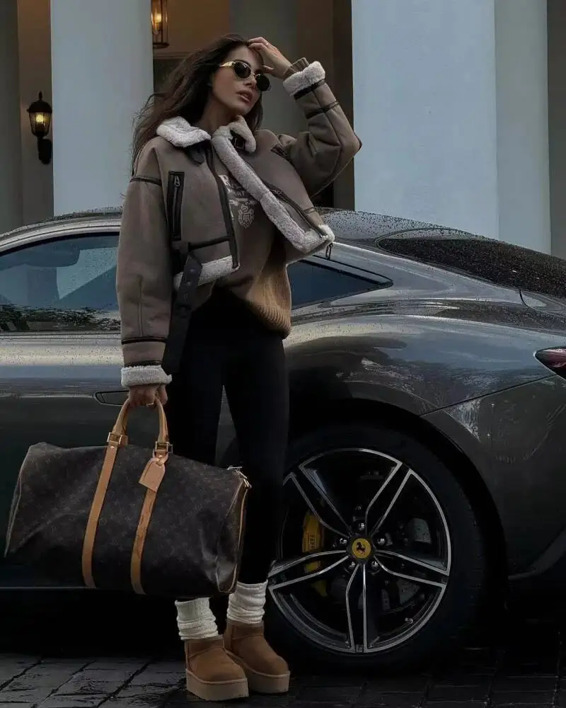 2025 New Synthetic Sheepskin Women's Coat Thickened Thermal Bomber Jacket Y2K Lapel Vintage Winter Fashion