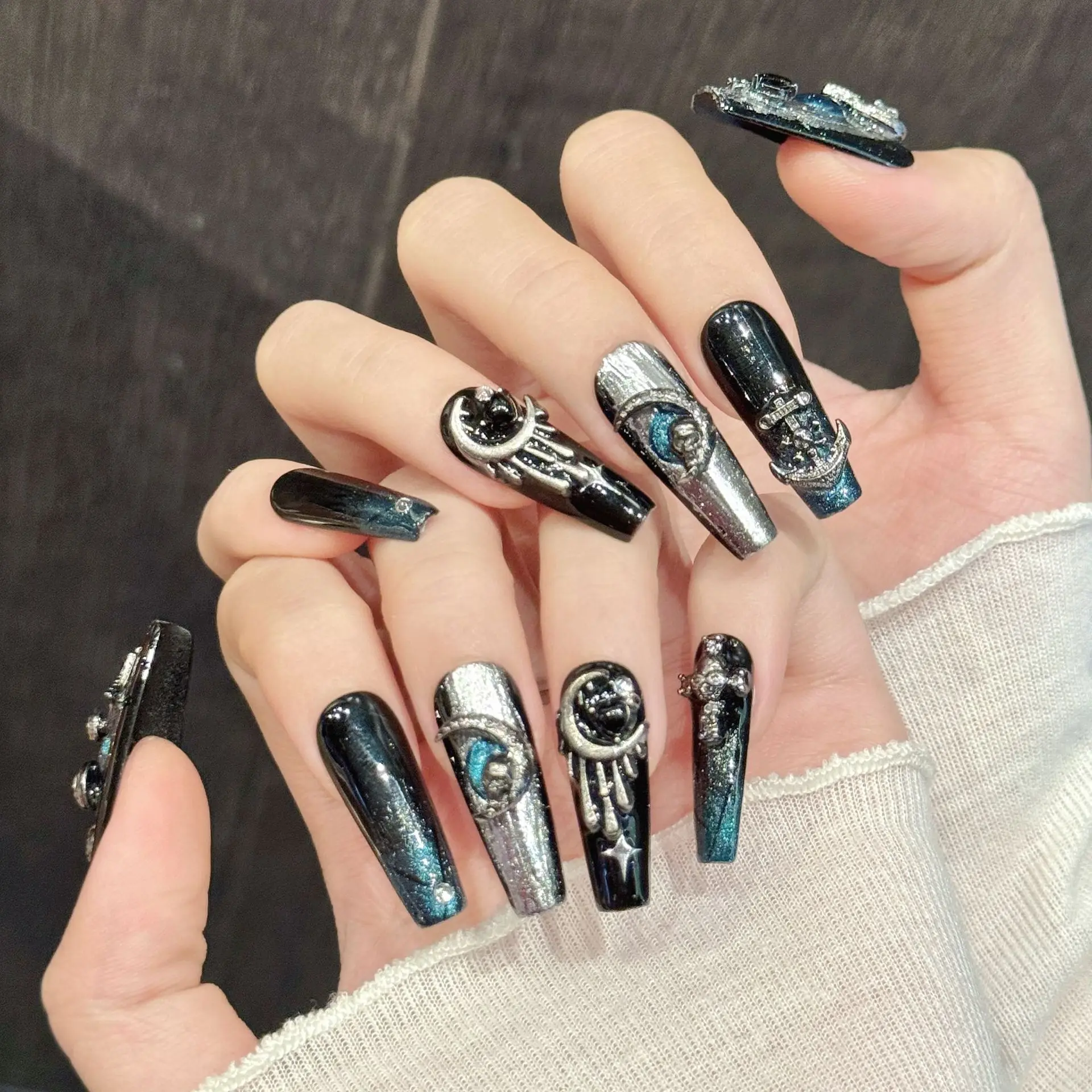 Cyber Serpent Dark Techwear Press On Nails Extra Long Stiletto Black-Blue Gradient 3D Metal Snake Gear Rhinestone Heavy Duty Han