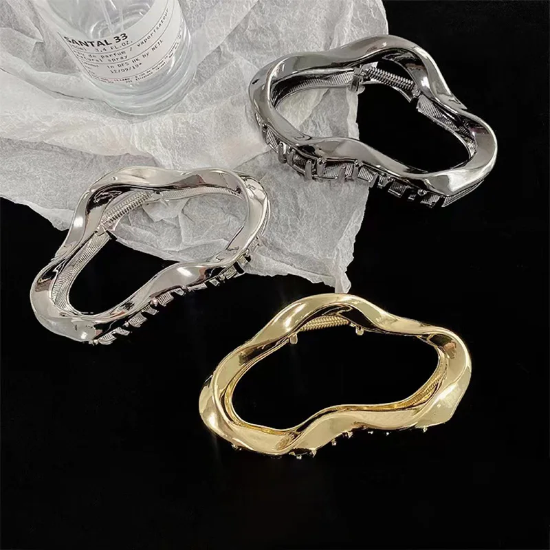 

1/3pcs High end metal white cloud shark headband accessory with hairpin, feminine style, dished hair, grab clip