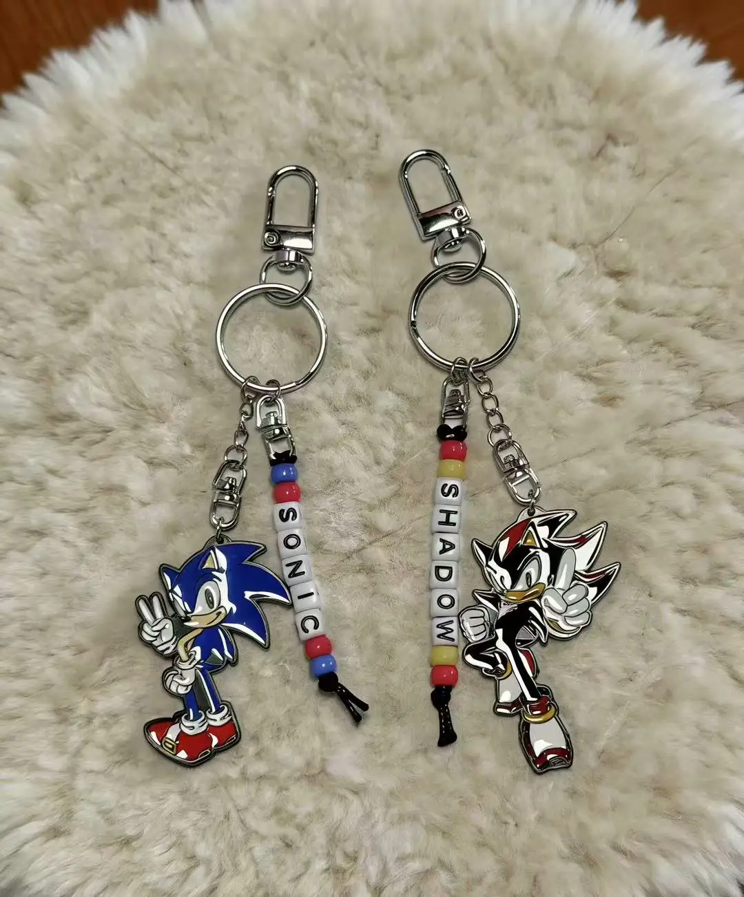 Sonic & Shadow Enamel Keychain Set, Cute Cartoon Hedgehog Key Ring with Beaded Charms for Bags, Keys & Backpacks