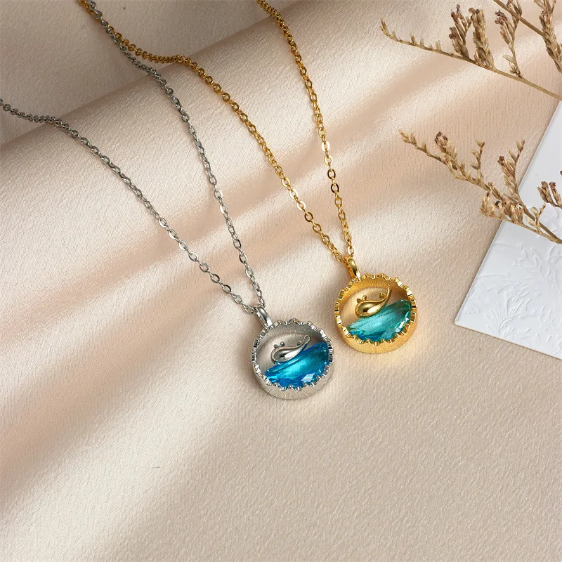 8pcs/set Fashionable Ocean Style Shiny Blue Zircon Blue Whale Round Pendant Necklace Is The First Choice Gift for Friends