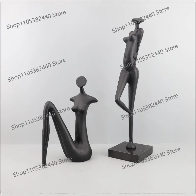 European Metal Abstract Figure Sculpture, Creative Art Ornament for TV Cabinet Living Room Home Decor