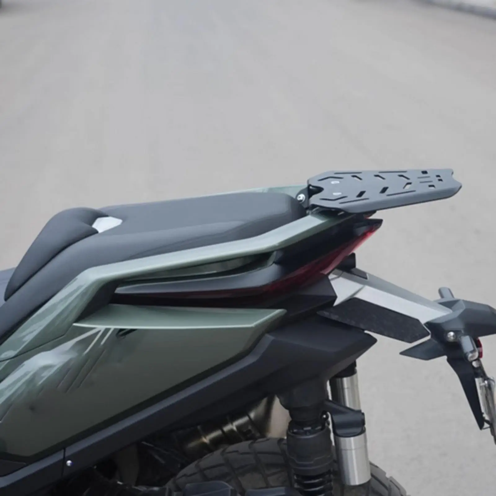 

Motorcycle Rear Luggage Rack Stable Modified Heavy Duty Easy Installation Rear Cargo Rack Carbon Steel for Automobile Parts