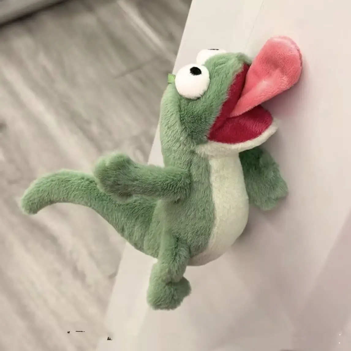 14cm Beaver Lizard  Cute Vocal Toy Magnetic Tongue Lizard Abstract Plush Toy Anime Creative Birthday Gift Cute Plush Toys For