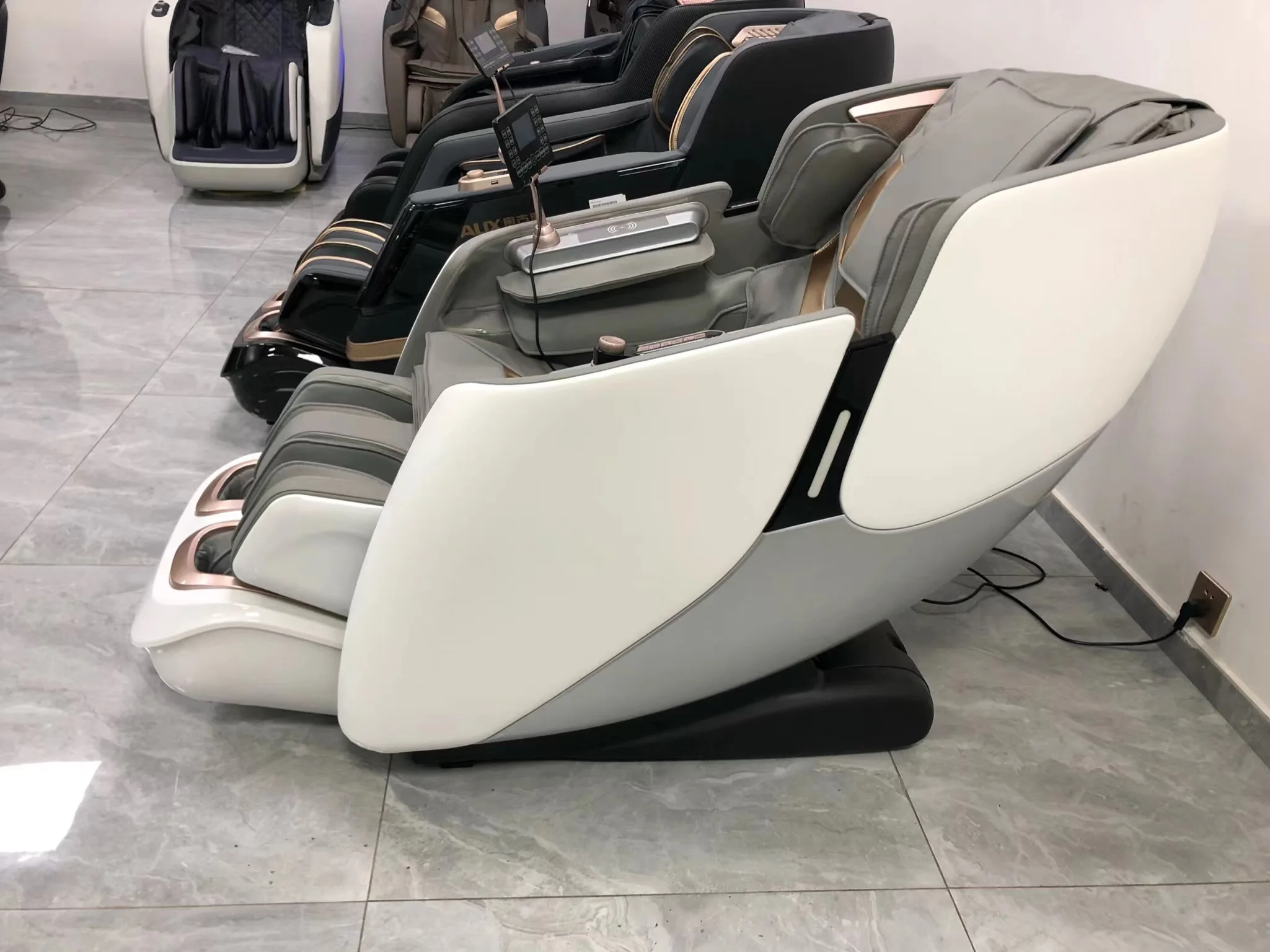 Black dot New multi-functional massage chair A variety of colors can be customized