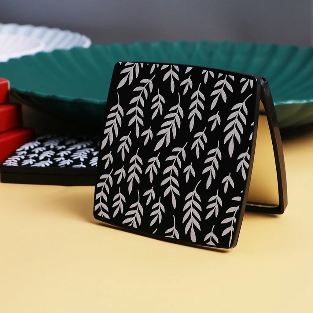 Square Makeup Mirror White Leaf Pattern Folding Makeup Mirror Flip-Cover Mirror 2x Magnifying For Everyday Carry Business Trip