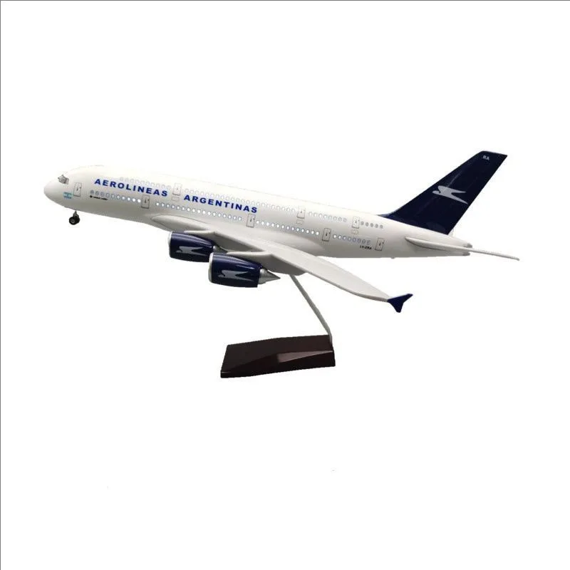 A380 Argentine Airlines Aircraft Model With Lights And Wheels Simulation Static Ornament For Collectors And Hobbyists