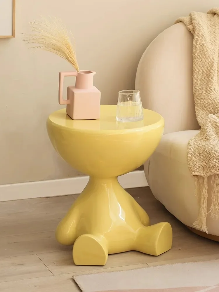 LS 04 طاولة قهوة مسطحة مستلقة على الطراز الكريمي الإبداعي لتزيين أرضية غرفة المعيشة بجوار الأريكة لتزيين المنزل