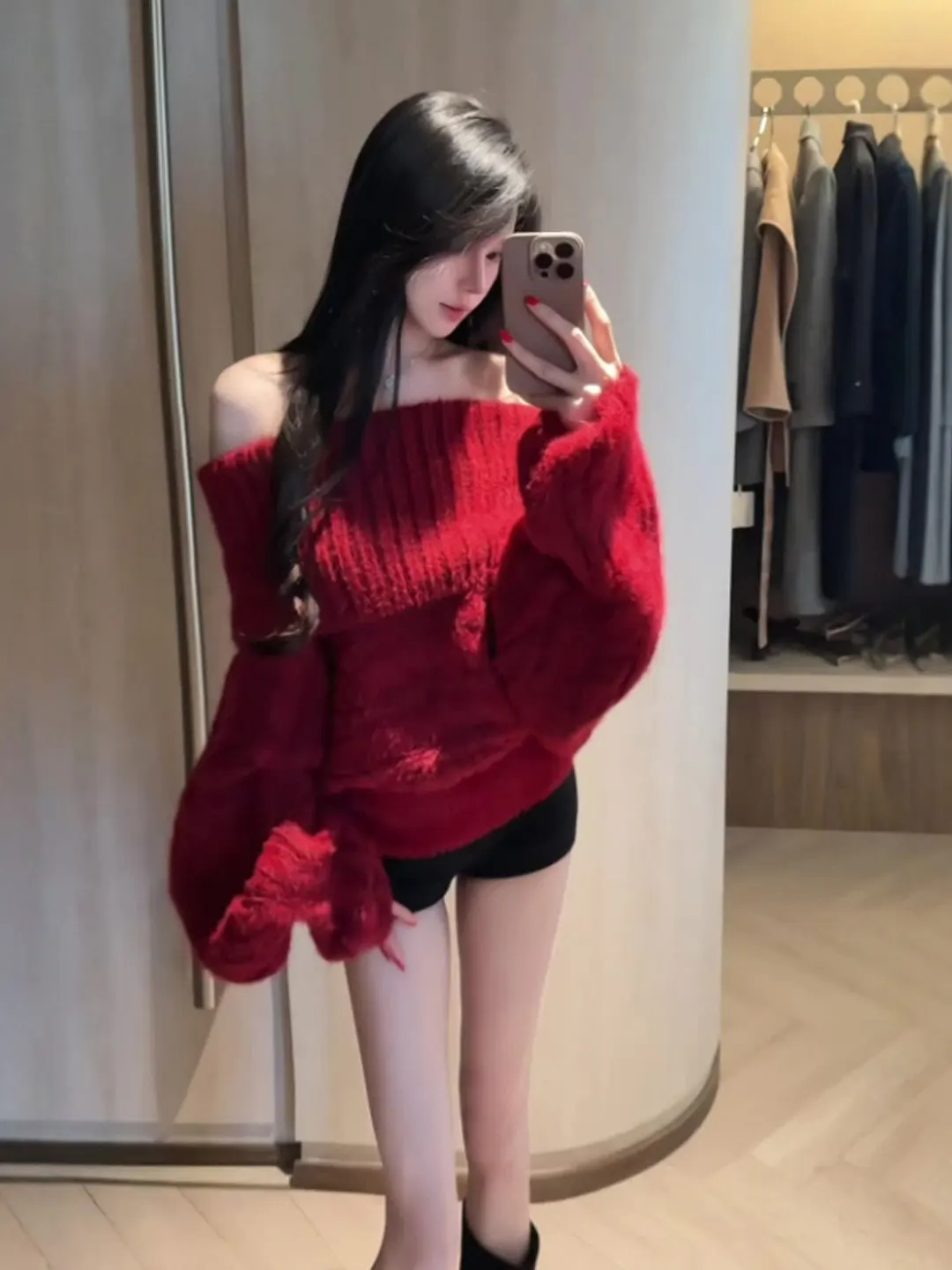 

Модный красный трикотажный топ на одно плечо, уникальный, для женщин, маленький размер, красивый, в корейском стиле, зимний, длинный рукав