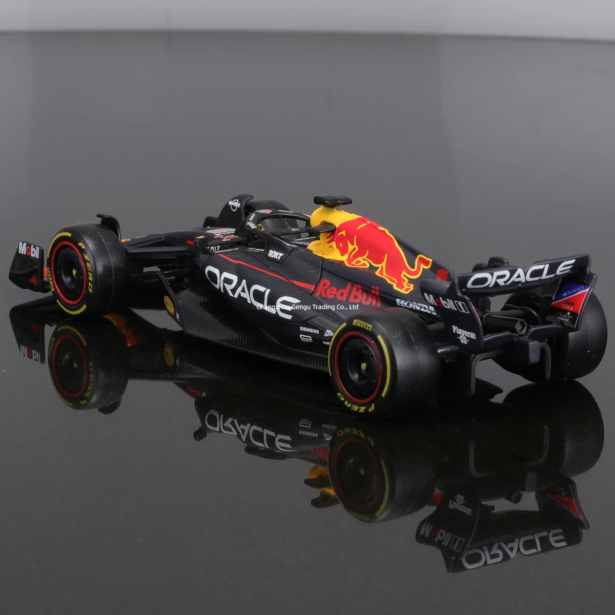 Bburago 1:43 2023 RB19 #1 #11 Red Bull F1 Racing Formula Car Static Simulation Diecast Alloy Model Car