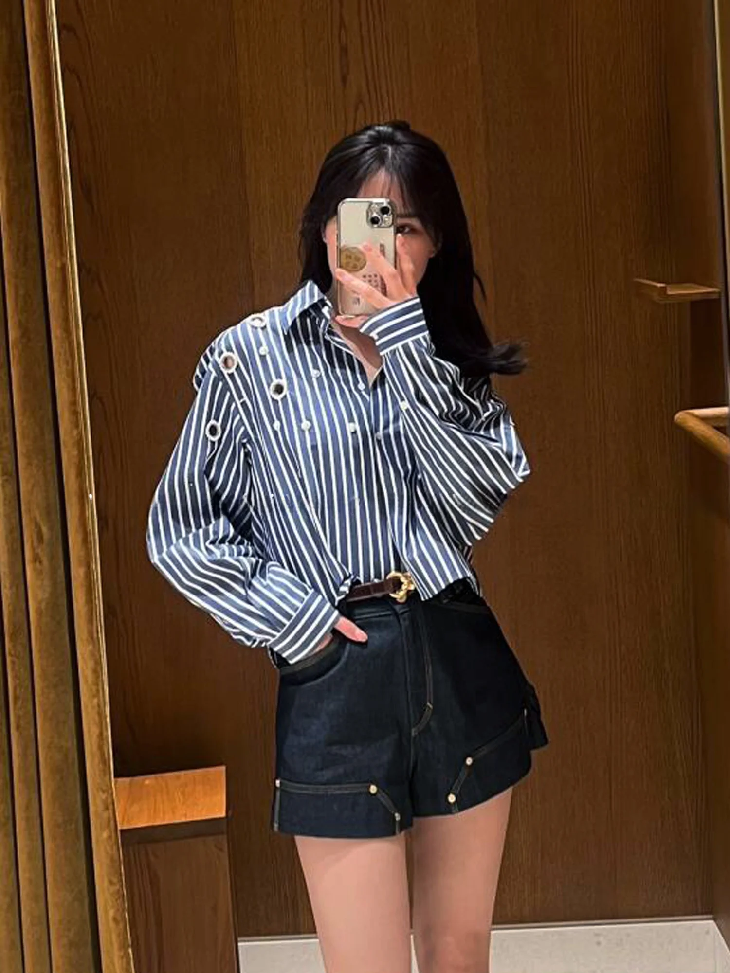 

Faionable Повседневная полоска irt Женская ort Svel Design Sense Pearl Embellied Выдалбливаемая весна Новое поступление Хлопок ...