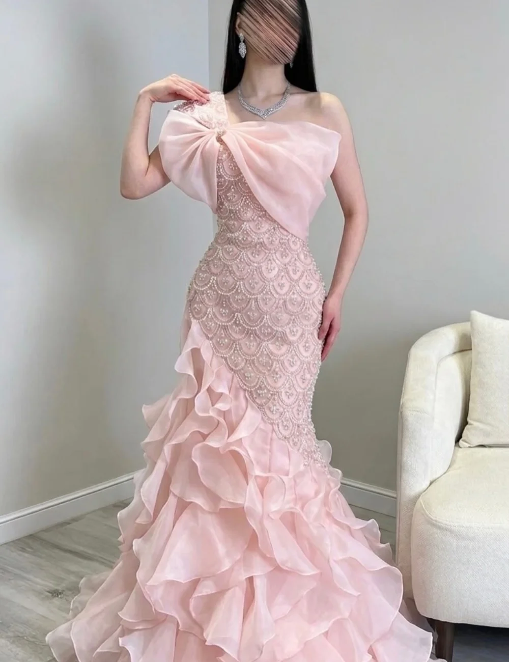 Maßgeschneiderte Funkelnde Organza-Plissee Pailletten-Rüschen Trompeten-Schnitt Einschultriges Langes Abendkleid Luxus 2026 Hochwertig