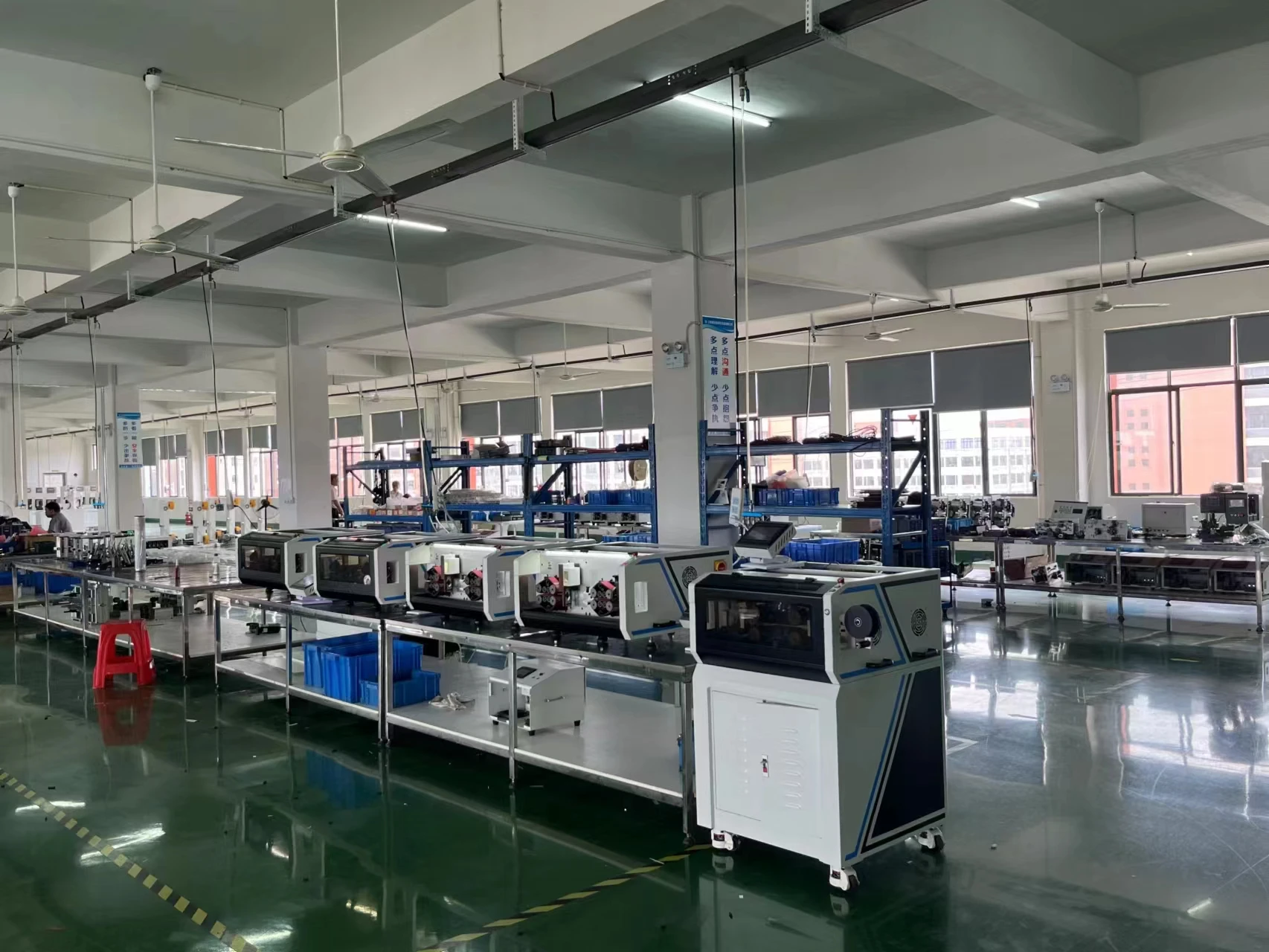 الشركة المصنعة لقطع الأسلاك الأوسط وتجريد قطع الكابلات الأوتوماتيكية #6