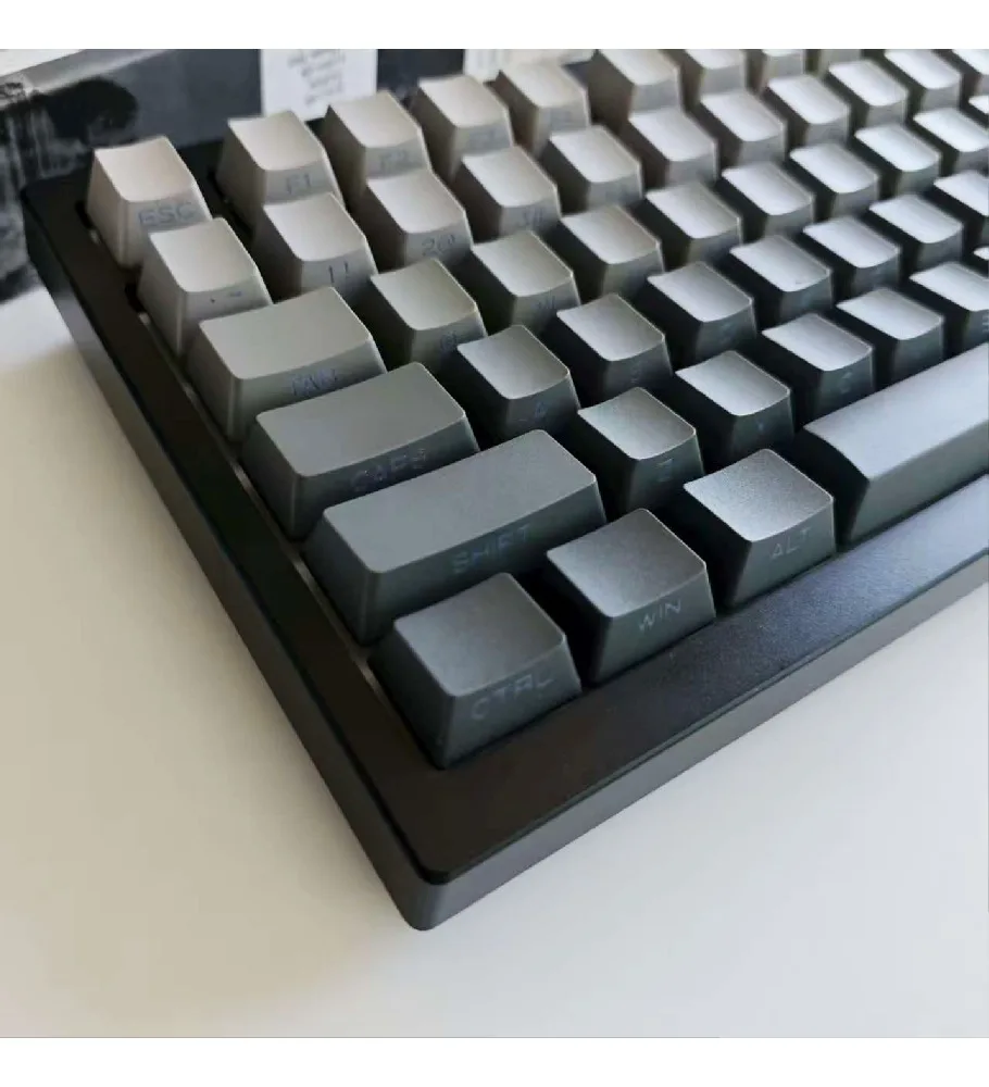 Gradual change black mechanical keyboard keycap side engraving light transmission gradual change