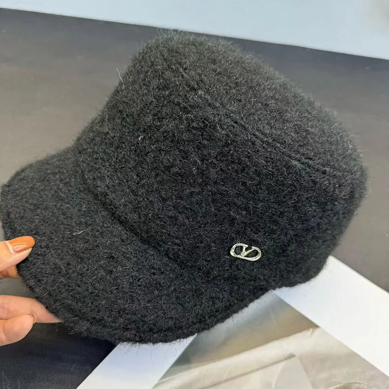 الشتاء بلون فالت قبعات البيسبول للنساء قبعة لينة دافئة أنيقة عادية في الهواء الطلق شعار معدني لطيف قبعات للحماية من الشمس للإناث