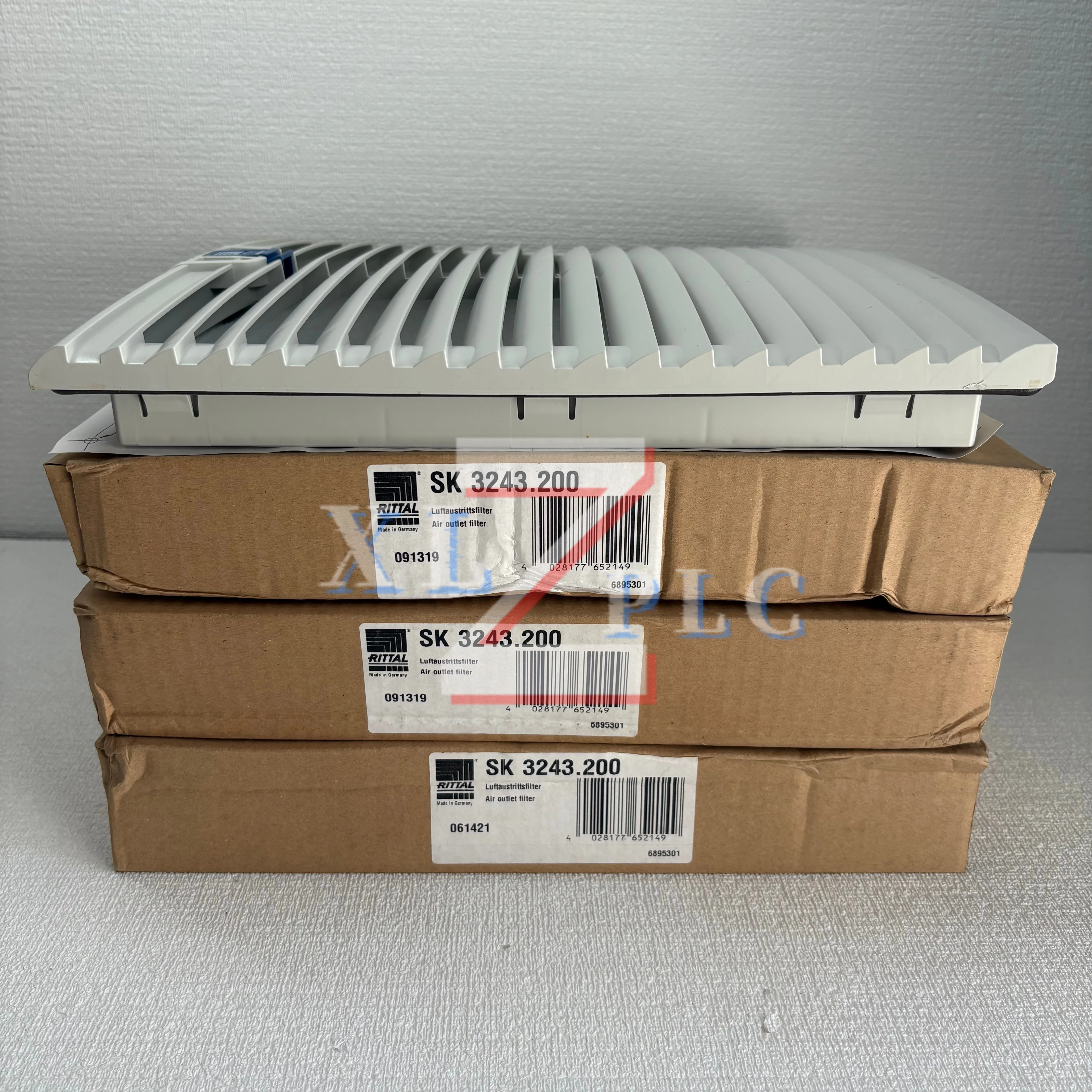 Cabinet cooling louvers new in stock    SK 3243.200