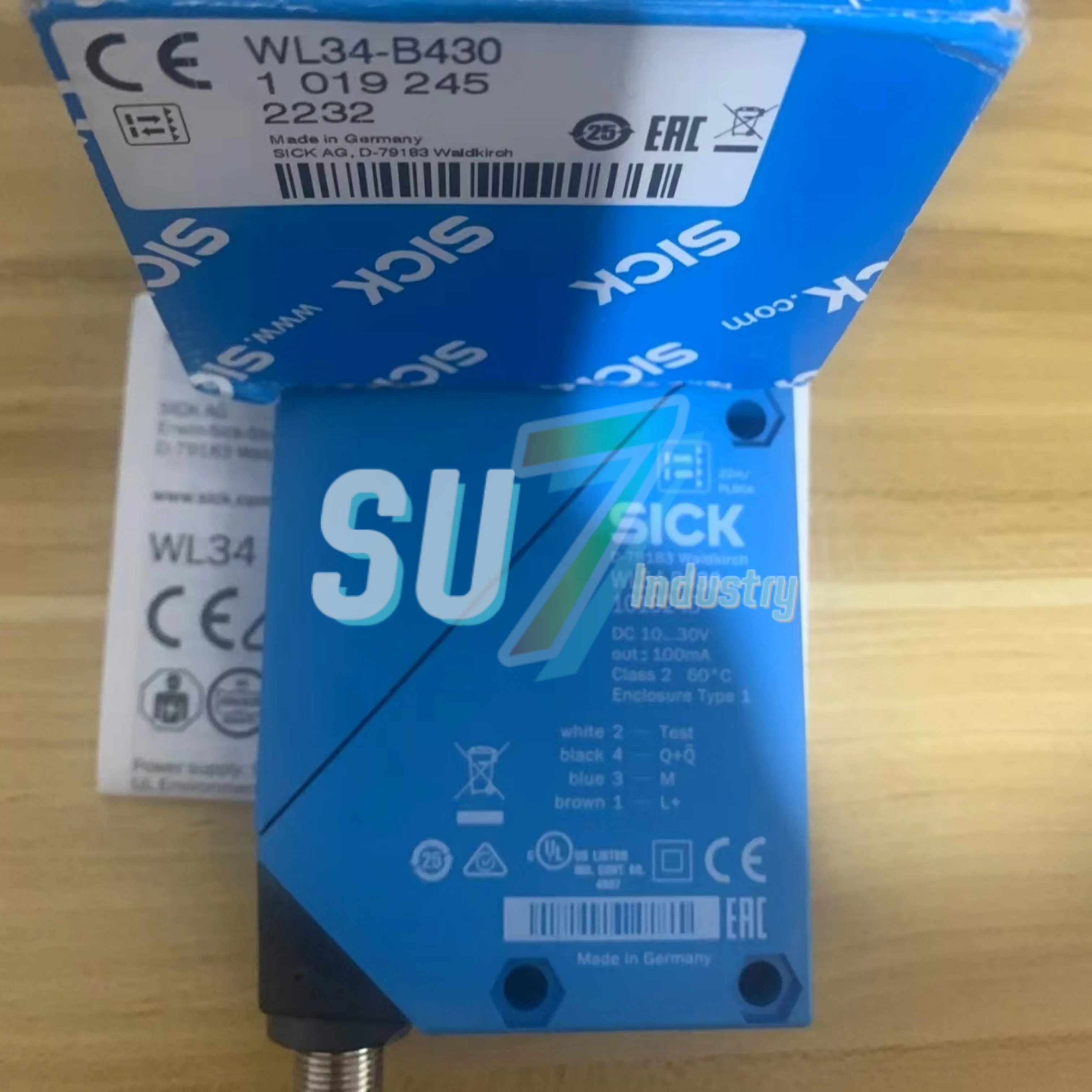 

Фотоэлектрические датчики новые в коробке WL11G-2B2531 1041390 WL34-B430 1019245