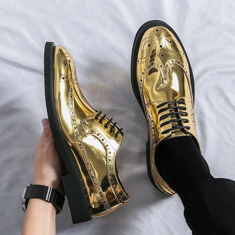 Mannen Jurk Schoenen Hoge Kwaliteit Mode Comfortabele Zakelijke Mannen Formele Schoenen Brogue Mannen Glimmende Schoenen Gold Gentleman schoenen