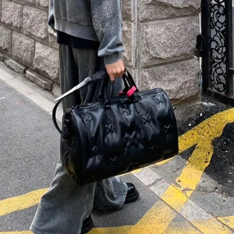 

Fashion Black Embossed Travel Bag Women PU Leather Large Capacity Handbag Ladies High End Lightweight Travel Fitness Luggage Bag