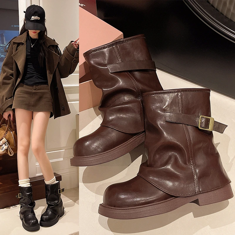 

2026 Новые женские зимние ботинки до середины икры в корейском стиле, увеличивающие рост, нескользящие, теплые хлопковые туфли, стильные, легкие, модные