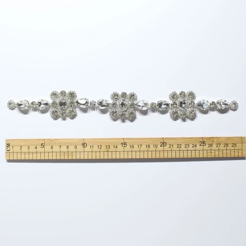 

29cm rhinestone decorative glass sewn with sparkling pearl crystal chain decoration, used for wedding dress accessories