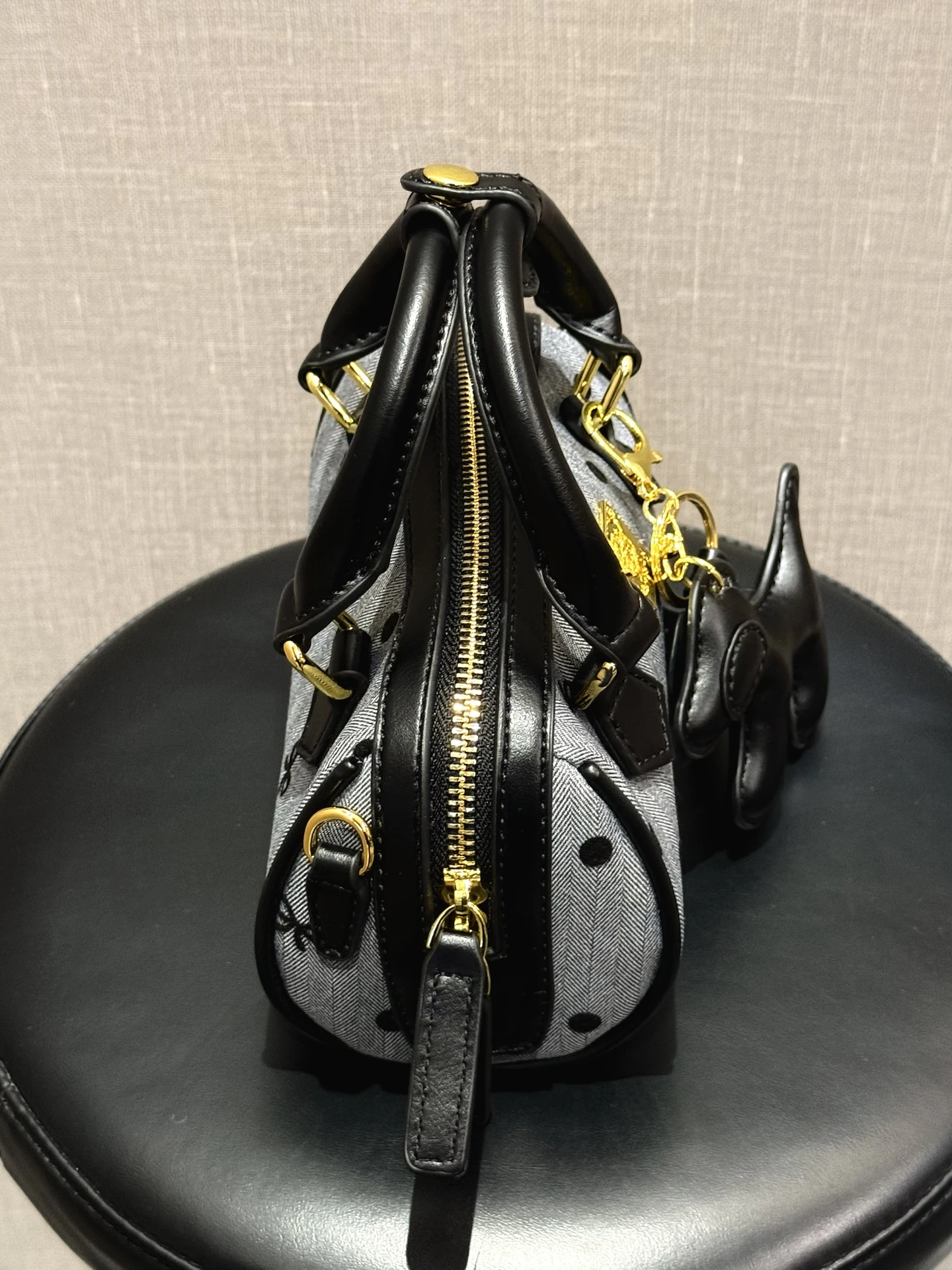 ciyah-women's-polka-dot-contrast-color-pillow-bag-2026-new-commuter-versatile-handbag-shoulder-bag-sweet-lady-style-leather