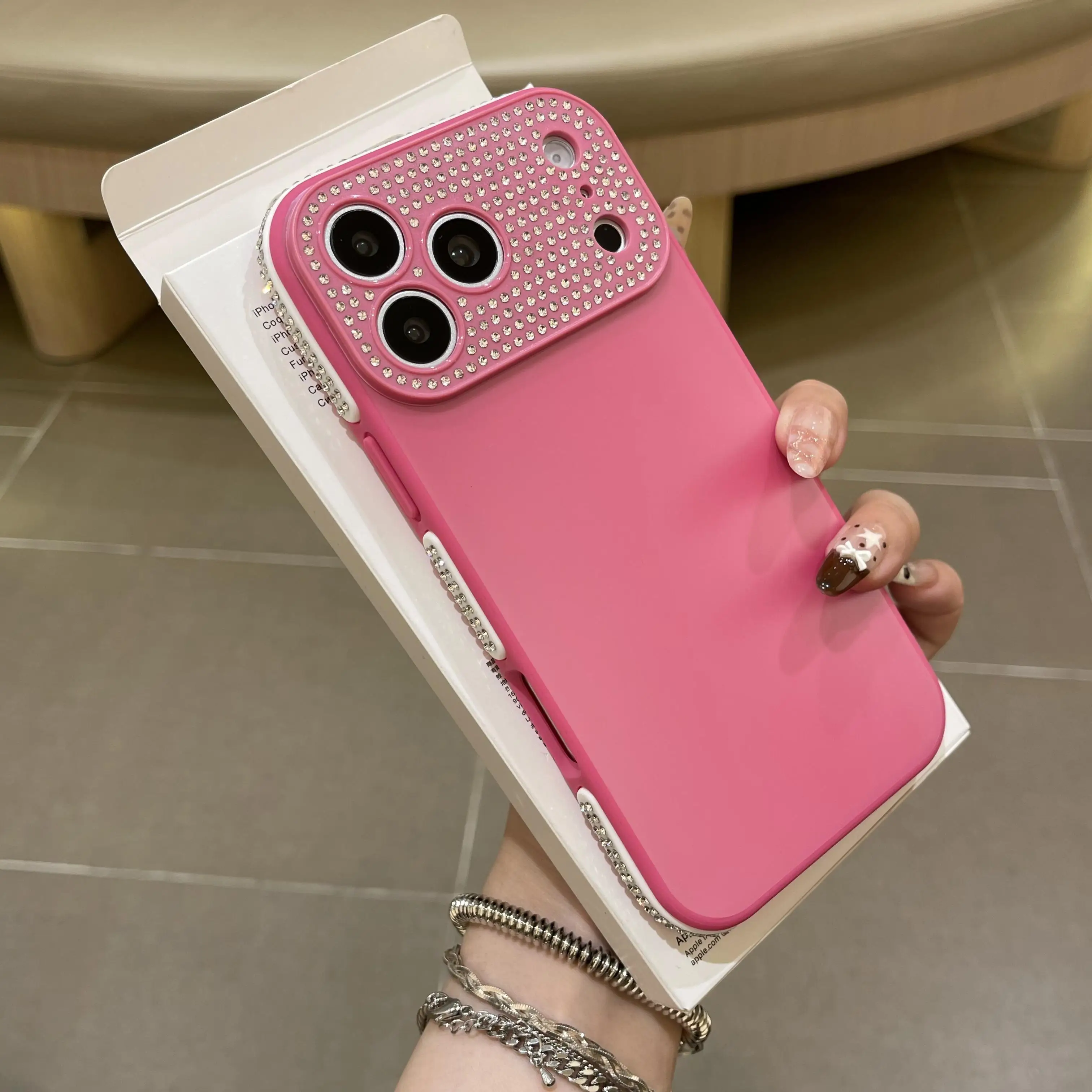 

17 Pro Max Luxury Sparkle Diamond Matte Frosted Phone Case for iPhone 16 15 14 13 Glitter Rhinestone Edge Shockproof Phone Cover