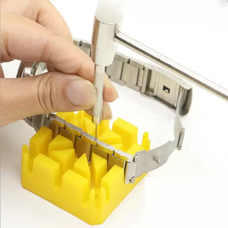 Watch Repair Bracelet Holder Crossed Different Slots Stable Plastic Watch Link Removal Support Holder for Watchmaker Tools