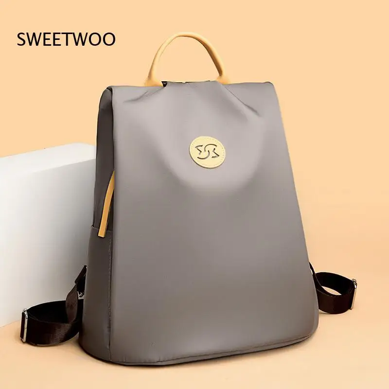 

Women's Minimalist-Style Anti-Theft Waterproof-Nylon Large-Capacity Commute Backpack