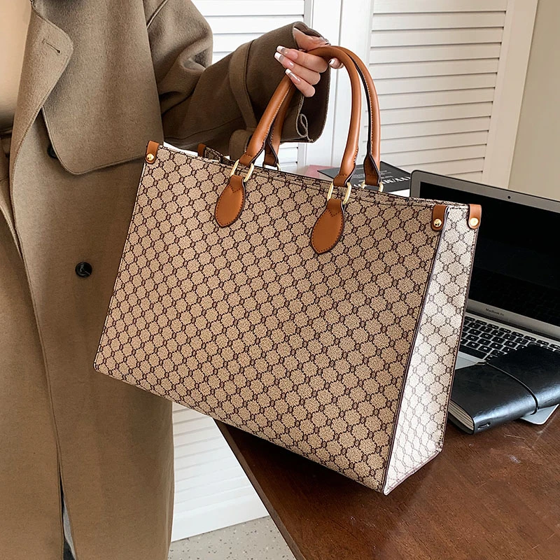 

Consultant Approved Work Tote: Data-Driven Light Luxury Female Handbag 2025, Client Meeting Essential