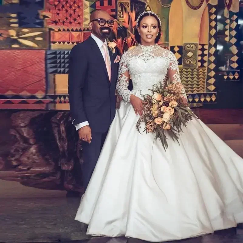Customized Crystal Satin Wedding Dresses Full Sleeves Vestidos 2021 African Country Garden Bridal Gowns Gorgeous Lace Applique B