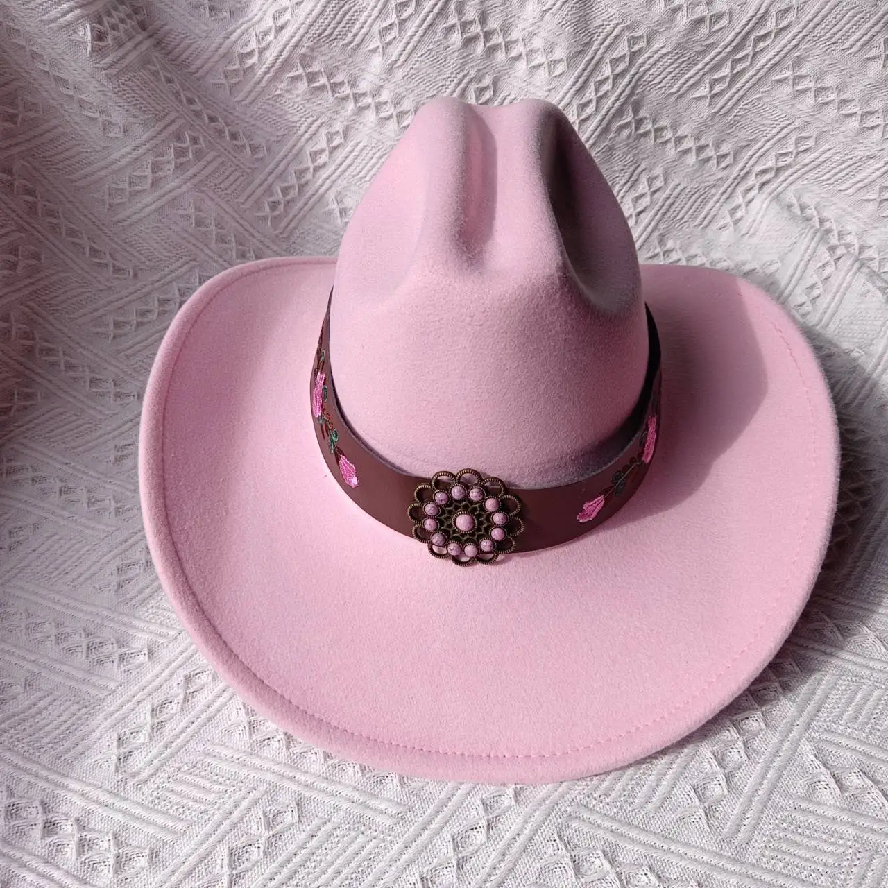 Featured Cowboy Hat Embroidered Pink Decal Cowboy Hat Men\'s and Women\'s Panama Hat Vintage Elegant Cowboy Hat Sombrero Hombre