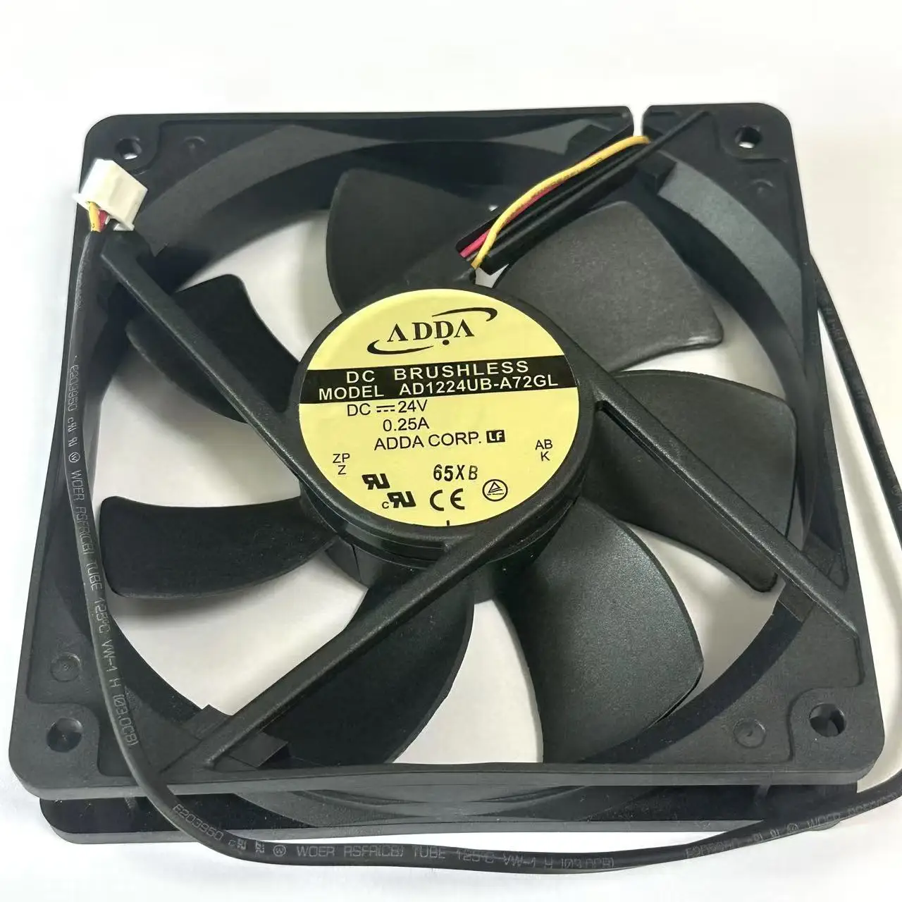 

ADDA AD1224UB-A72GL DC 24V 0.25A 120x120x25mm 3-Wire Server Cooling Fan