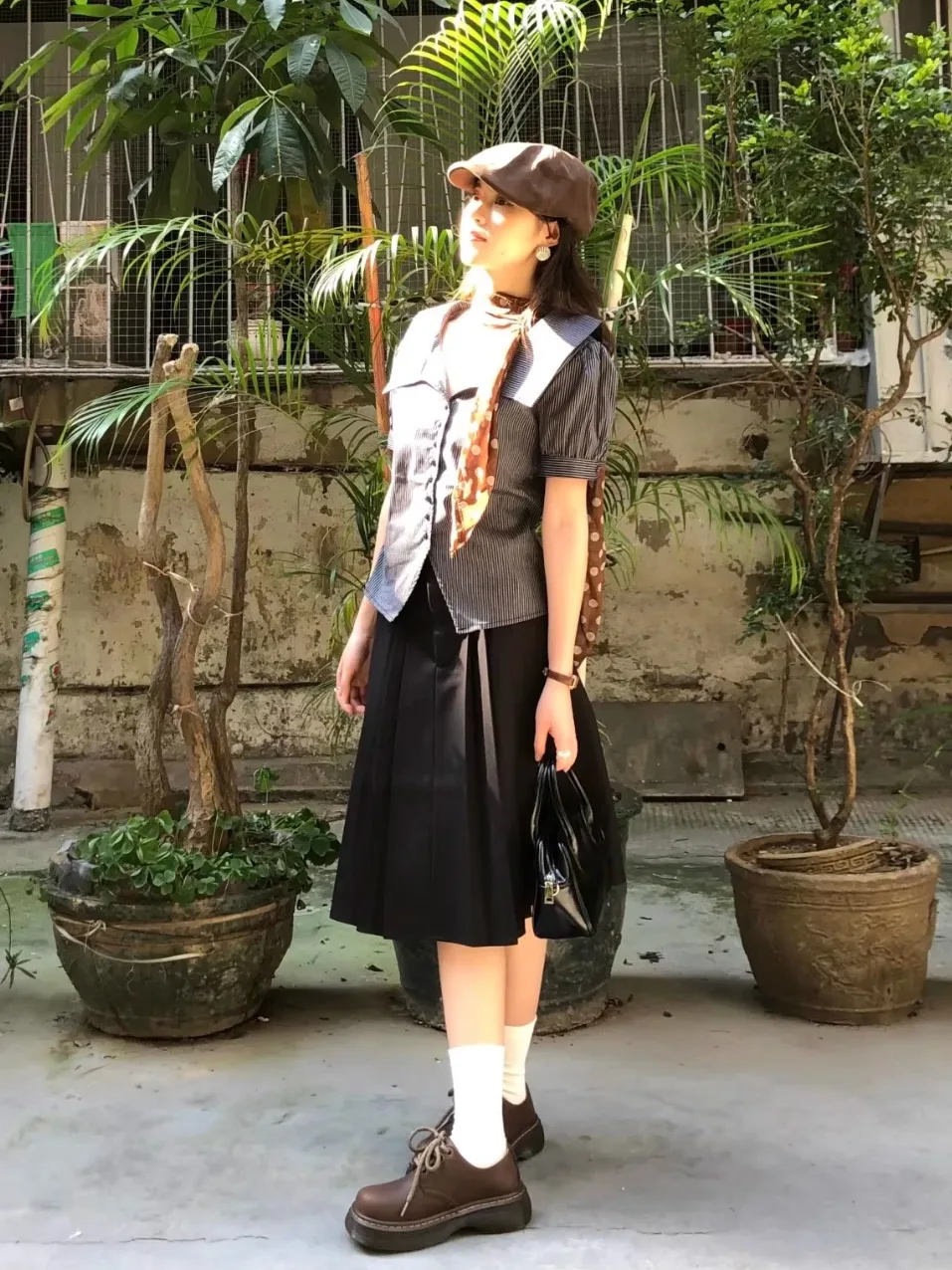 

Bla White Striped Bubble Sve irt V Ne Waist Cinched ort Sve Summer New Sle Retro Design Korean Faion Women'...