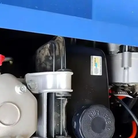 様々な地形に適した、農場、スポーツ競技場、家庭用に適用可能なカスタマイズ可能な遠隔操作式芝刈り機